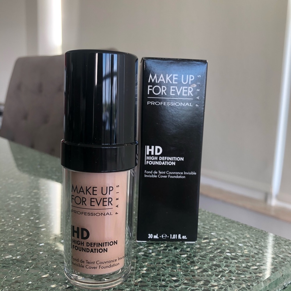 Makeup forever HD foundation original formula